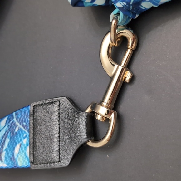 Think Royln #Lifeonthefly Blue Botanical Puffer  Crossbody Bag - Picture 6 of 11